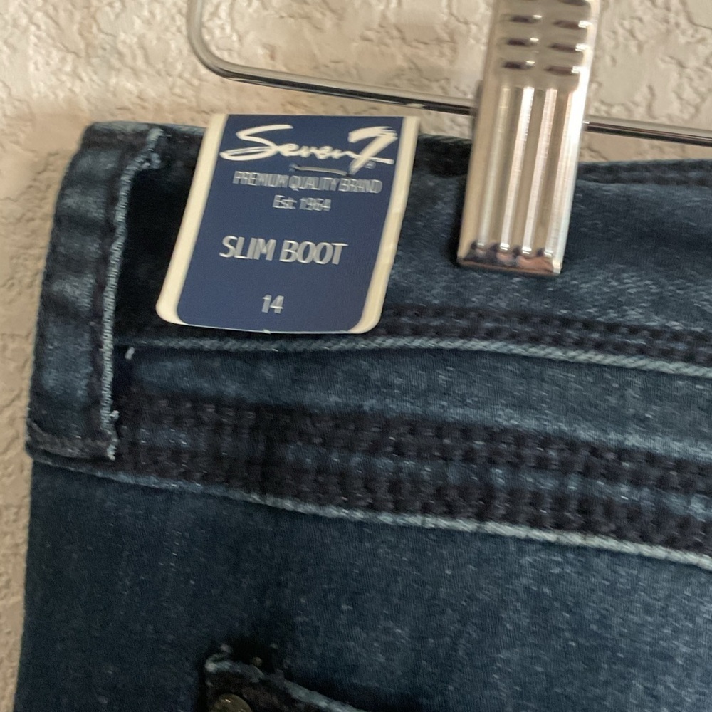 Seven for All Mankind bootcut dark wash jeans,SZ 14 stretch comfy,73%cotton - Picture 8 of 10